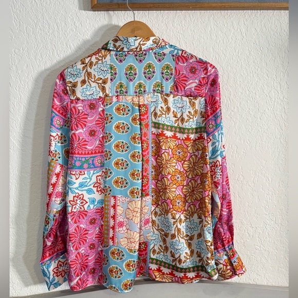 Zara button down floral top - Picture 2 of 4